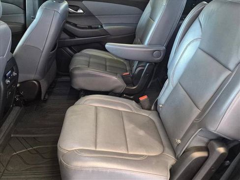 Used 2019 Chevrolet Traverse LT w/ LT Premium Package FWD image 18