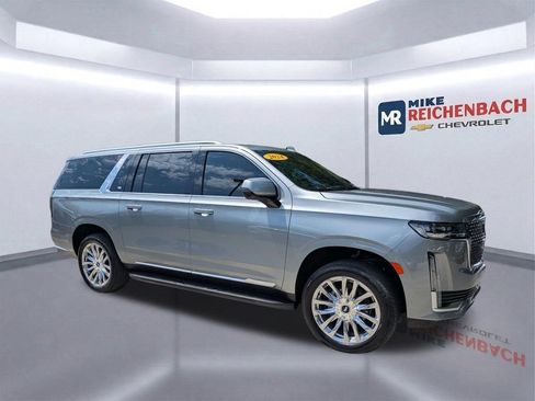 Used 2024 Cadillac Escalade ESV Premium Luxury w/ Performance Package AWD/4WD image 2