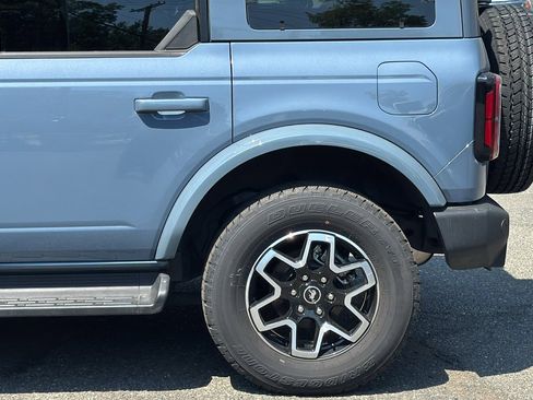 Certified 2025 Ford Bronco Outer Banks AWD/4WD image 4