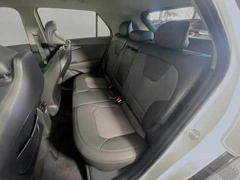 Used 2025 Kia Niro Wind w/ Wind Preserve Package FWD image 27