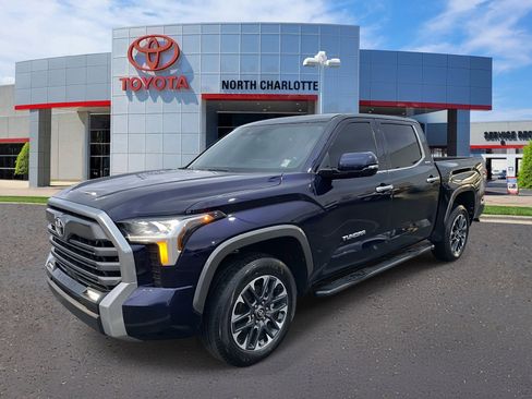 Used 2025 Toyota Tundra Limited AWD/4WD image 4