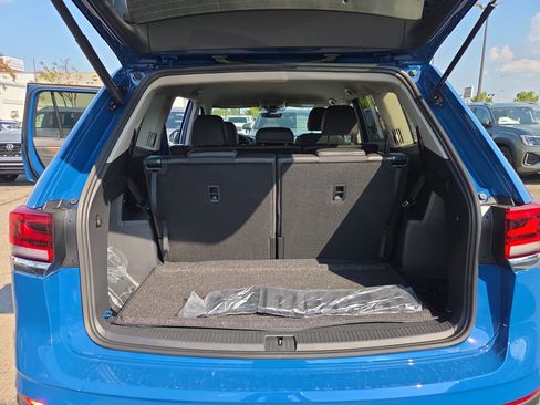 New 2026 Volkswagen Atlas SE image 8