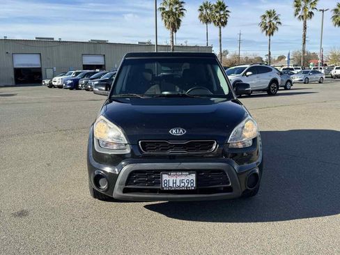 Used 2013 Kia Soul + image 4