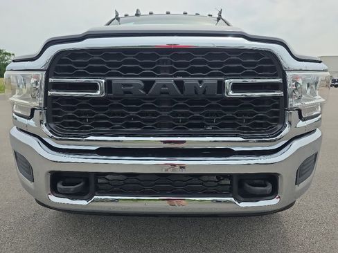 Used 2019 RAM 3500 Tradesman AWD/4WD image 2