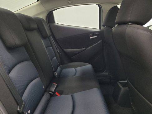 Used 2019 Toyota Yaris LE FWD image 19