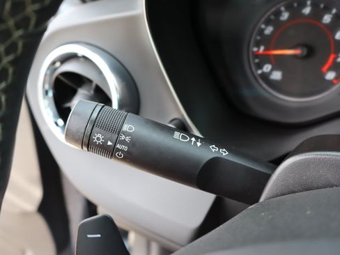 Used 2022 Chevrolet Camaro LT w/ Technology Package RWD image 19