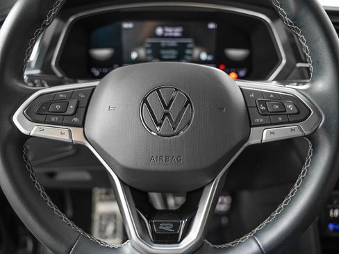 Used 2023 Volkswagen Tiguan SE R-Line FWD image 15
