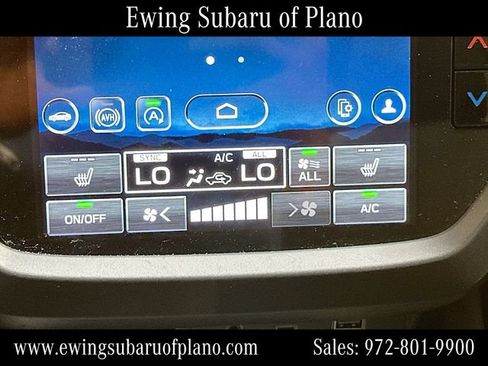 Used 2025 Subaru Forester Premium AWD/4WD image 21