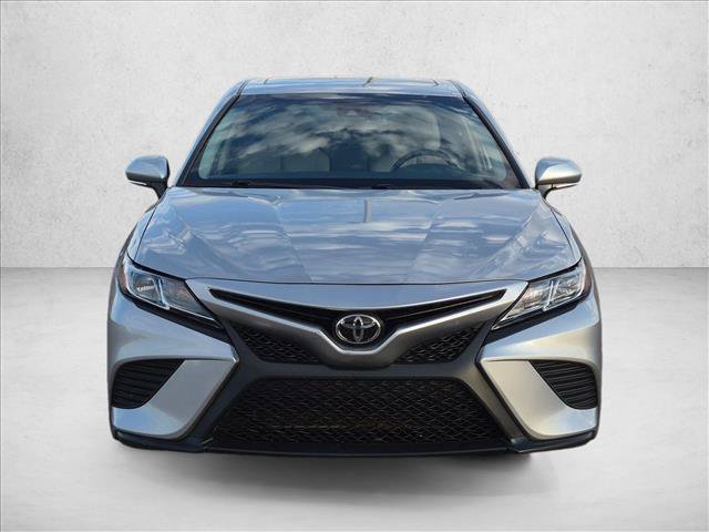 Used 2019 Toyota Camry SE w/ Convenience Package FWD image 2