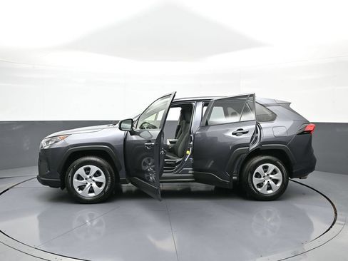 Certified 2022 Toyota RAV4 LE AWD/4WD image 42