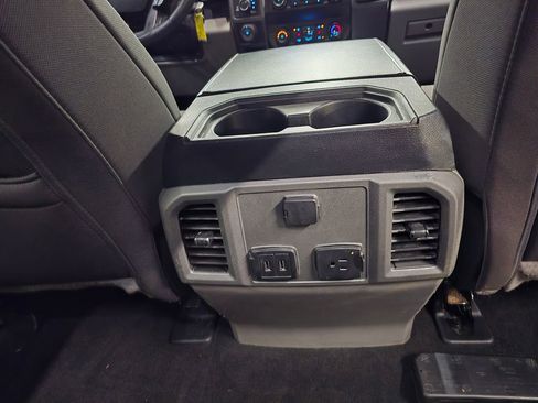 Used 2020 Ford F150 XLT w/ Equipment Group 302A Luxury AWD/4WD image 38