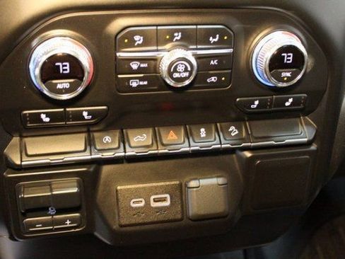 Used 2021 GMC Sierra 1500 SLE image 25