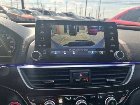 Used 2021 Honda Accord EX-L image 15