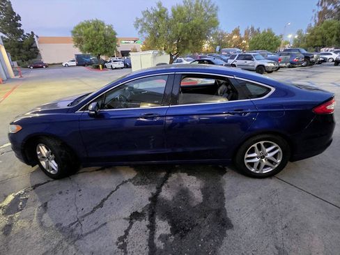 Used 2013 Ford Fusion SE FWD image 13