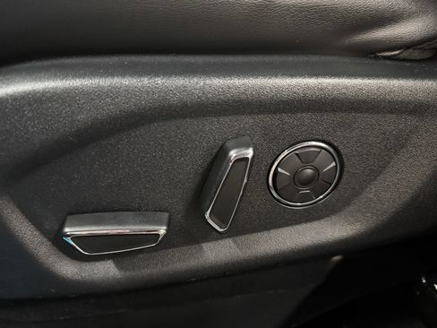 Used 2018 Ford Explorer Platinum AWD/4WD image 26