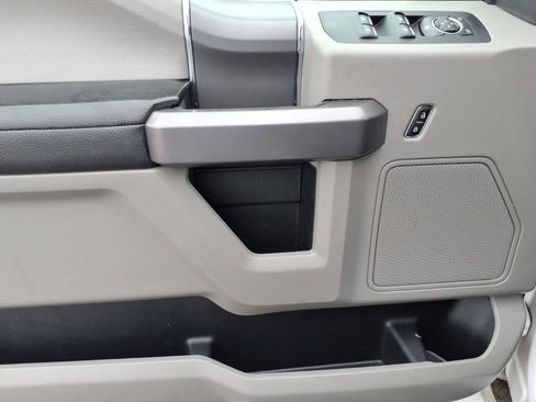 Used 2019 Ford F150 XLT w/ Equipment Group 302A Luxury image 15