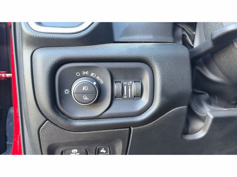 Used 2026 RAM 1500 Big Horn AWD/4WD image 11