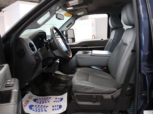 Used 2015 Ford F250 XL w/ Power Equipment Group AWD/4WD image 9