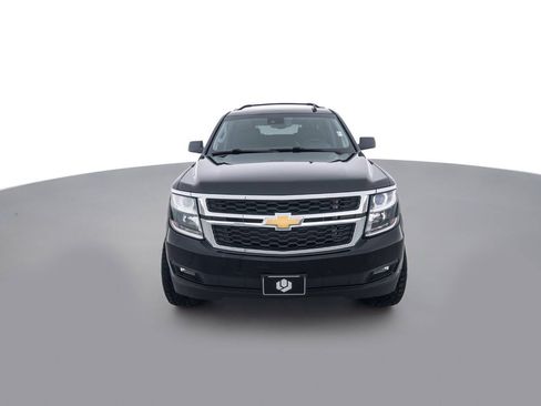 Used 2015 Chevrolet Suburban LT w/ Luxury Package image 2