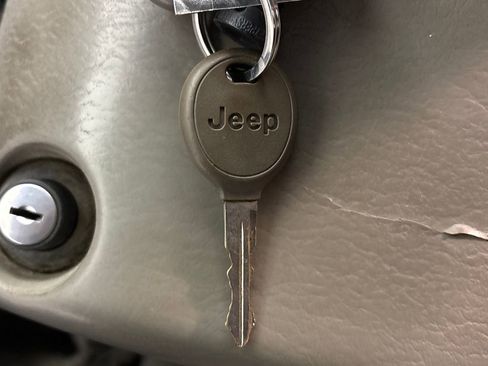 Used 2004 Jeep Wrangler Rubicon AWD/4WD image 31