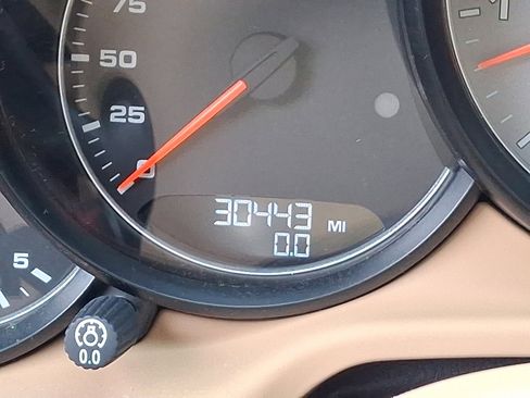 Used 2015 Porsche Panamera GTS image 21