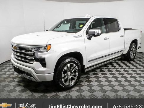 Certified 2024 Chevrolet Silverado 1500 High Country w/ Technology Package AWD/4WD image 26
