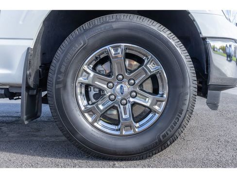 Used 2022 Ford F150 Lariat w/ Equipment Group 502A High image 9