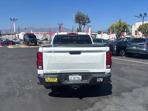 Used 2024 Chevrolet Colorado W/T w/ Technology Package RWD image 5