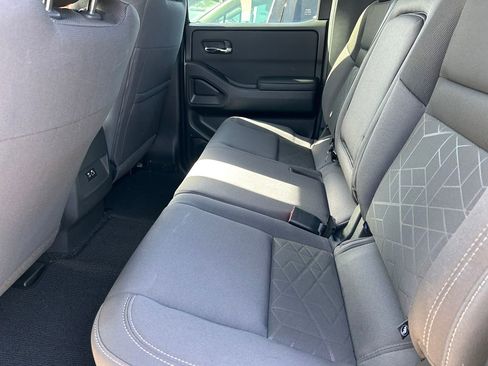 Used 2026 Nissan Frontier SV RWD image 12