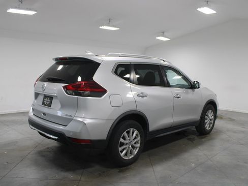 Used 2020 Nissan Rogue SV AWD/4WD image 9