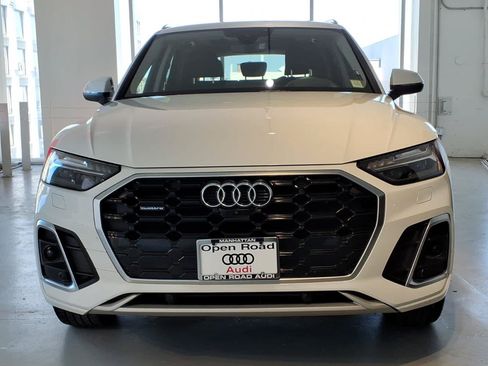 Used 2023 Audi Q5 2.0T Prestige w/ Prestige Package AWD/4WD image 2
