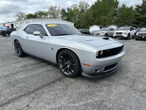 Used 2021 Dodge Challenger R/T Scat Pack w/ Plus Package RWD image 11