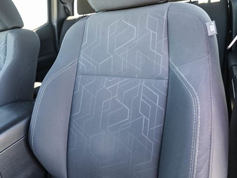 Used 2017 Toyota Tacoma TRD Sport AWD/4WD image 24