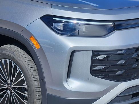 New 2026 Volkswagen Tiguan S AWD/4WD image 28