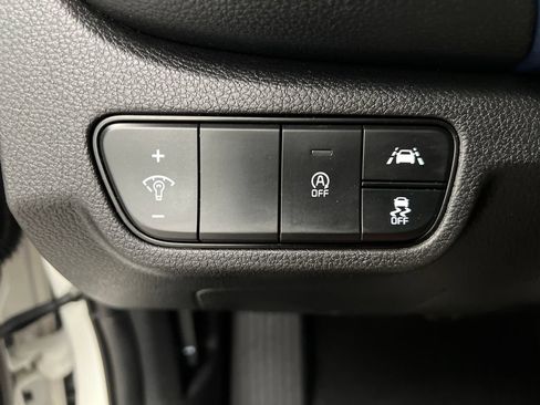 Used 2023 Kia Seltos S w/ Navigation Package AWD/4WD image 44