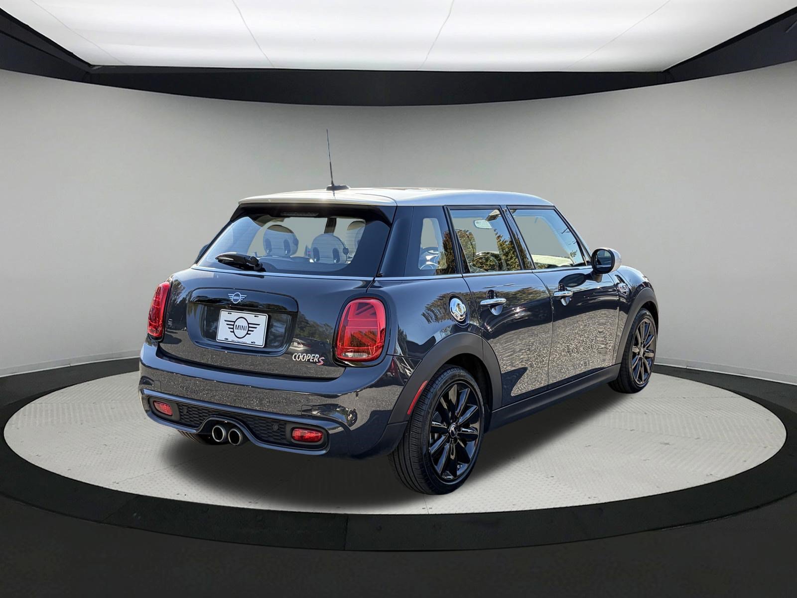 Used 2019 MINI Cooper S FWD image 6