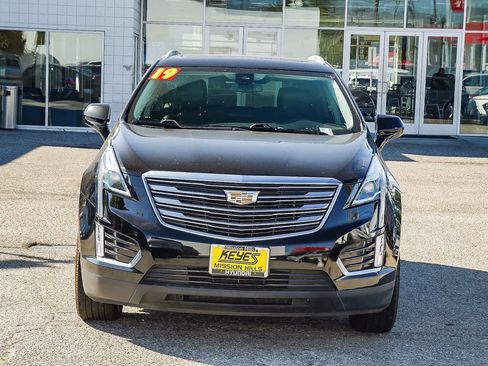 Used 2019 Cadillac XT5 Premium Luxury image 2