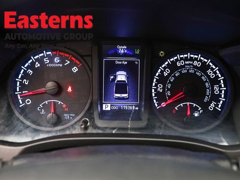 Used 2019 Toyota Tacoma SR RWD image 18