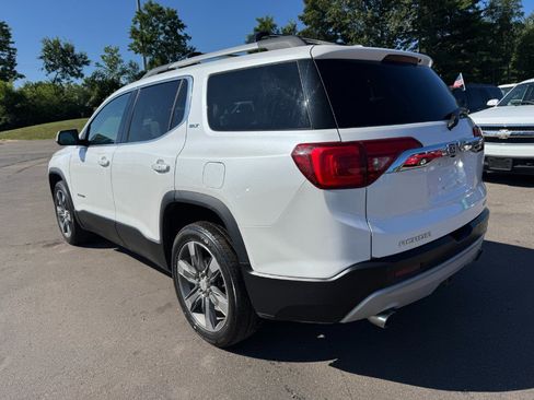 Used 2017 GMC Acadia SLT AWD/4WD image 3