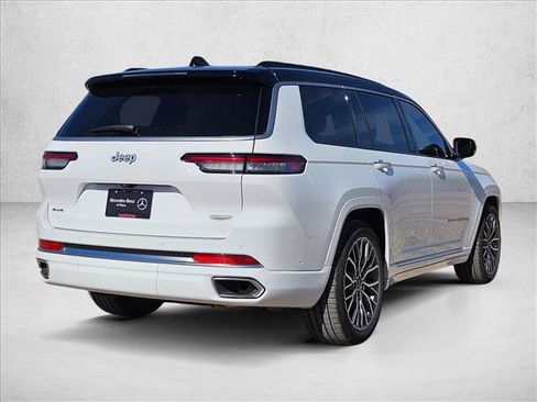 Used 2025 Jeep Grand Cherokee L Summit image 5