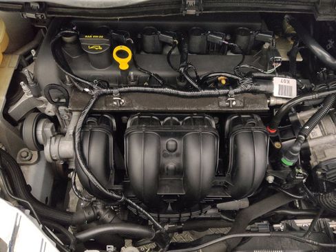 Used 2015 Ford Escape S image 30