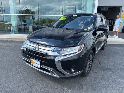 Used 2020 Mitsubishi Outlander ES AWD/4WD image 2
