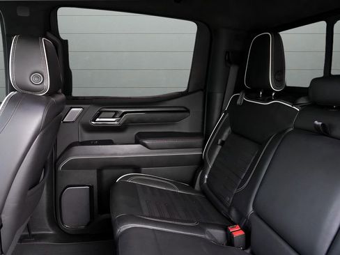 Used 2022 GMC Sierra 1500 AT4X image 56