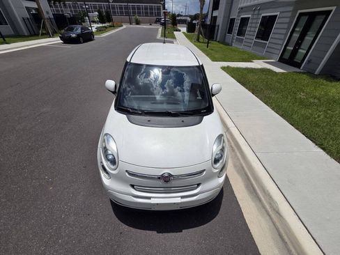 Used 2014 FIAT 500L Easy FWD image 3