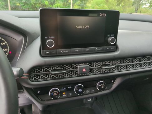 Certified 2024 Honda HR-V Sport image 27