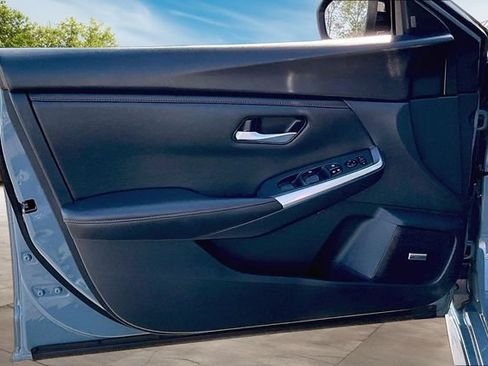 Certified 2025 Nissan Sentra SR w/ SR Premium Package FWD image 19