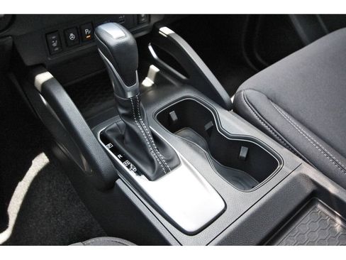 Used 2024 Nissan Frontier SV w/ SV Convenience Package AWD/4WD image 28