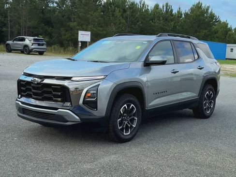 Used 2026 Chevrolet Equinox ACTIV w/ Convenience Package III AWD/4WD image 4