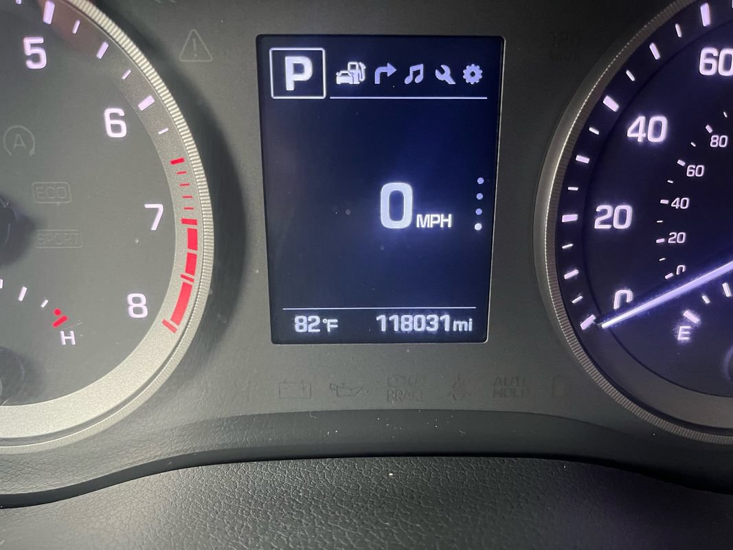 Used 2017 Hyundai Tucson Limited w/ Cargo Package AWD/4WD image 17