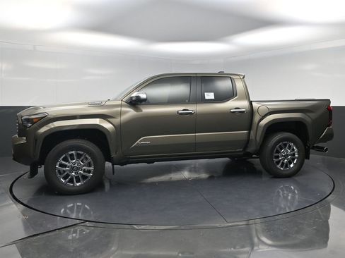 New 2026 Toyota Tacoma Limited AWD/4WD image 3